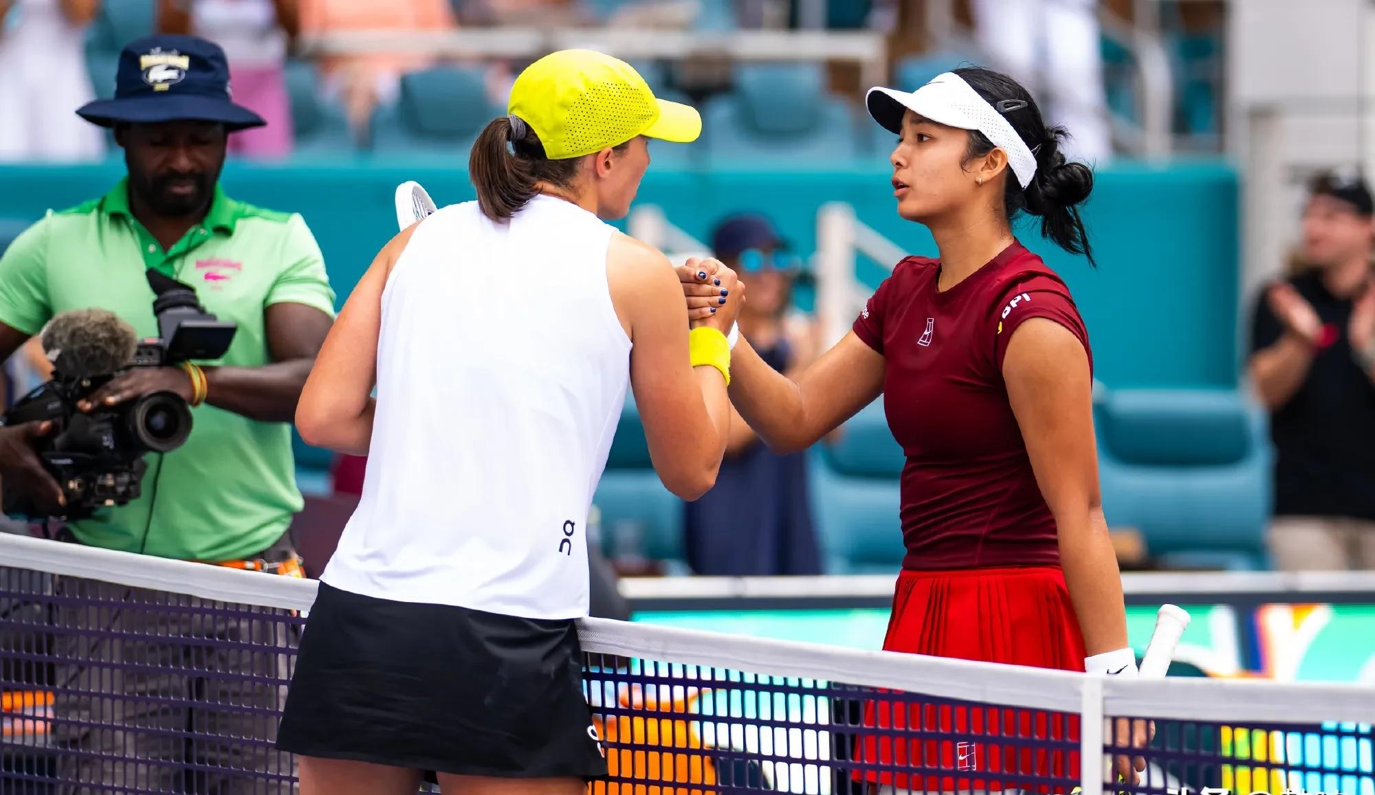 爱游戏体育官网-关于波兰球员备战环境优美，球员全力备战的信息