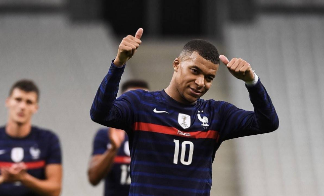 爱游戏体育官网-国际杯赛一触即发，谁能笑到最后