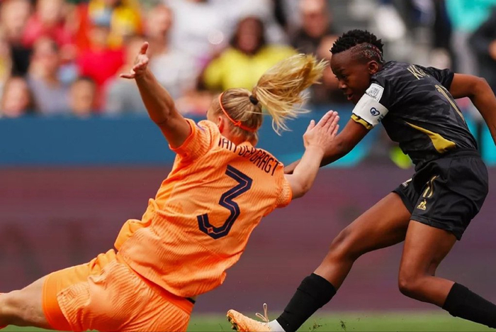 荷兰队在女足赛场上一路高歌猛进 荷兰队在女足赛场上一路高歌猛进