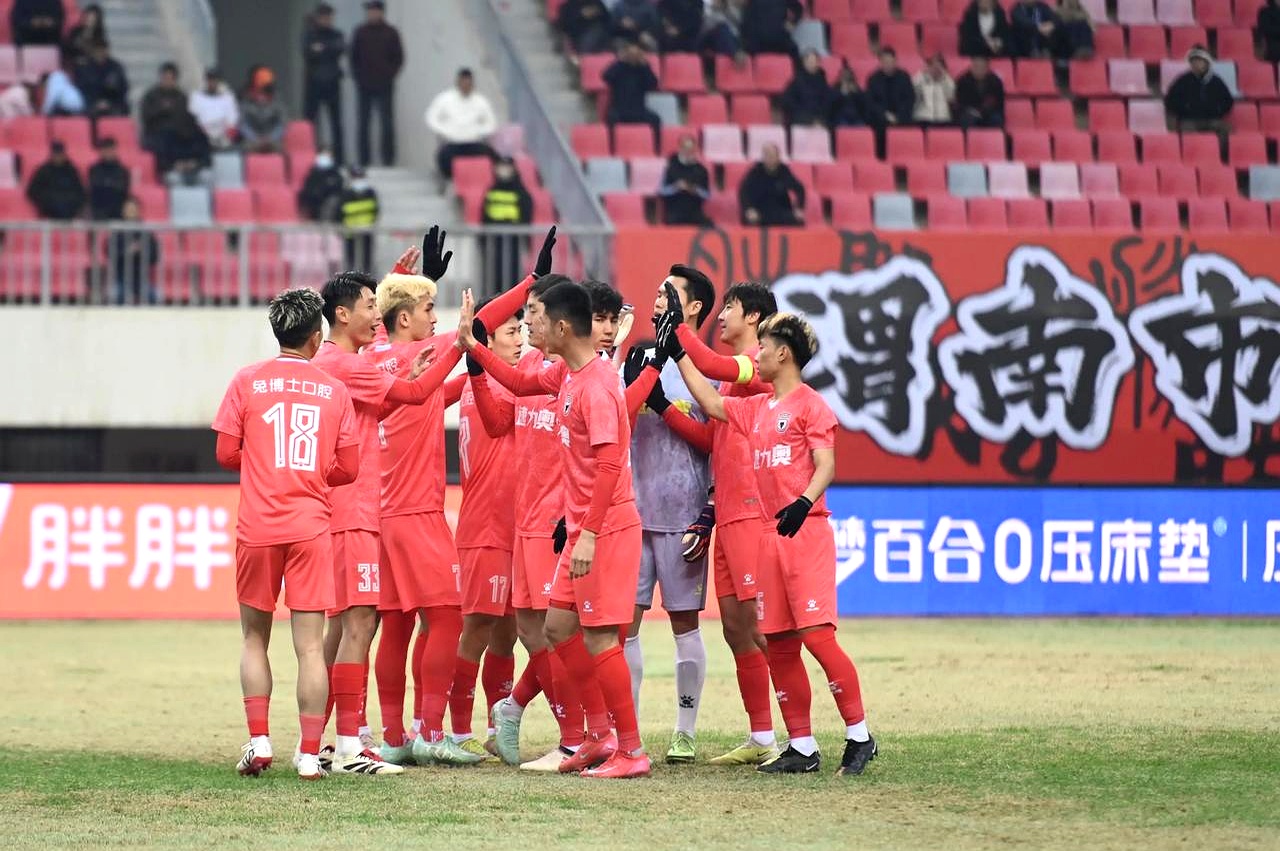 爱游戏官网-包含西部强队发挥出色，豪取连胜的词条