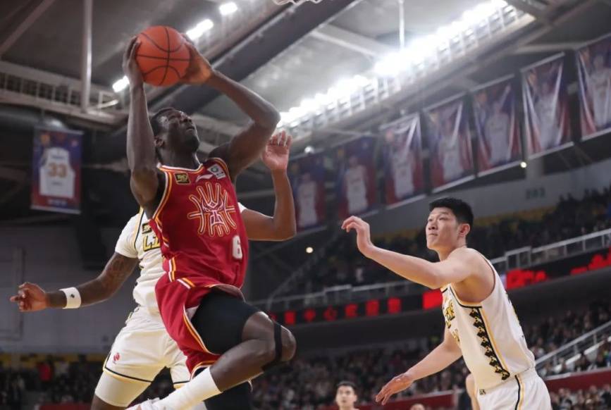 爱游戏体育网站-山西队力克天津男篮，逆转取胜的简单介绍