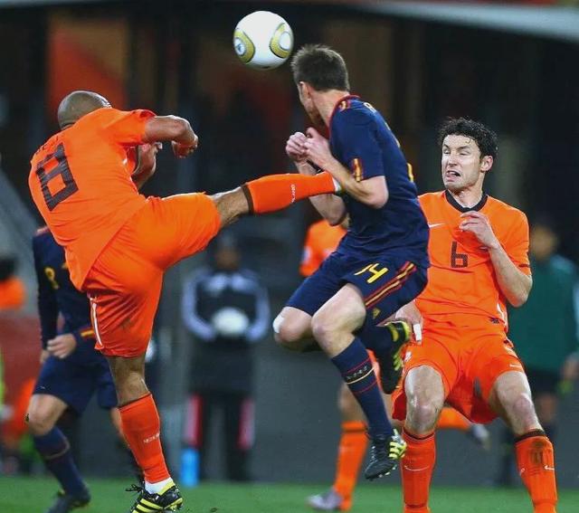 欧国联比赛中球员面临艰难挑战 欧国联比赛中球员面临艰难挑战